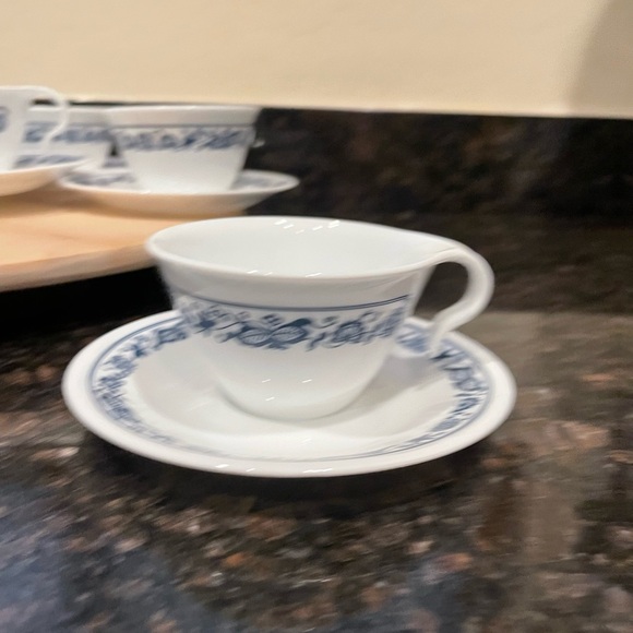 Corelle by Corning - old town Tea Cup and Saucer Plate Blue Pattern - Picture 4 of 7